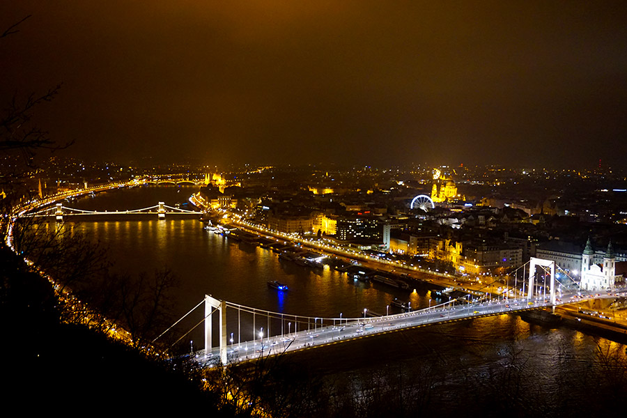 Ciudadela de Budapest en la colina Gellért