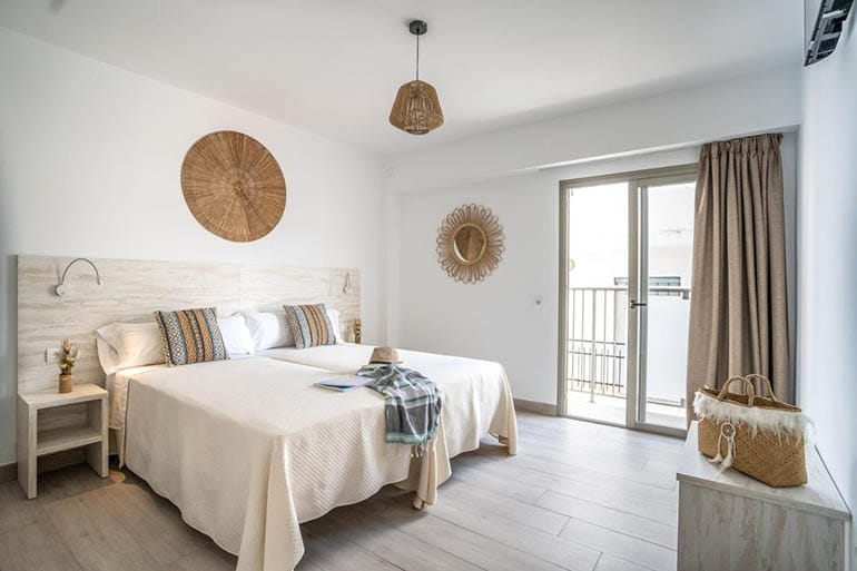 donde dormir en Ibiza barato